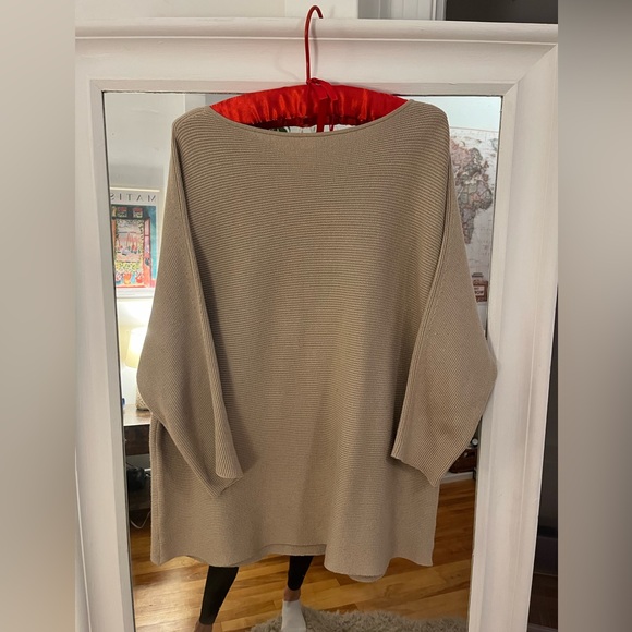 Large - Picture 2 of 4